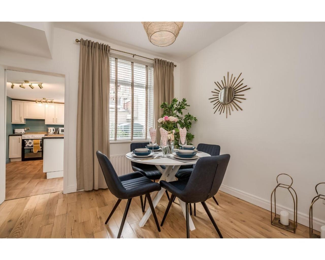 Central Belfast Apartments Chic Luxe R&R Zewnętrze zdjęcie